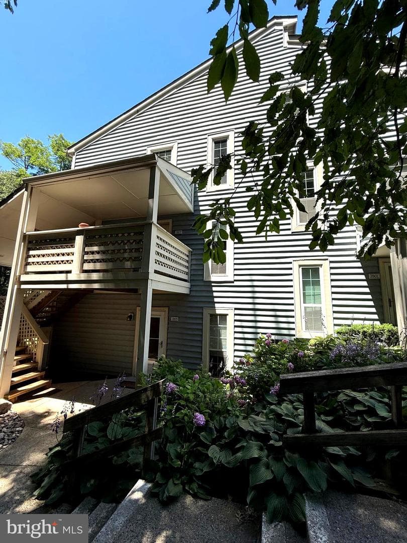 7805 Willow Point Drive #7805, Falls Church