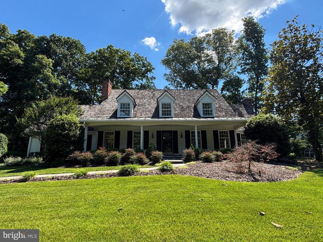1123 Laurelwood Drive