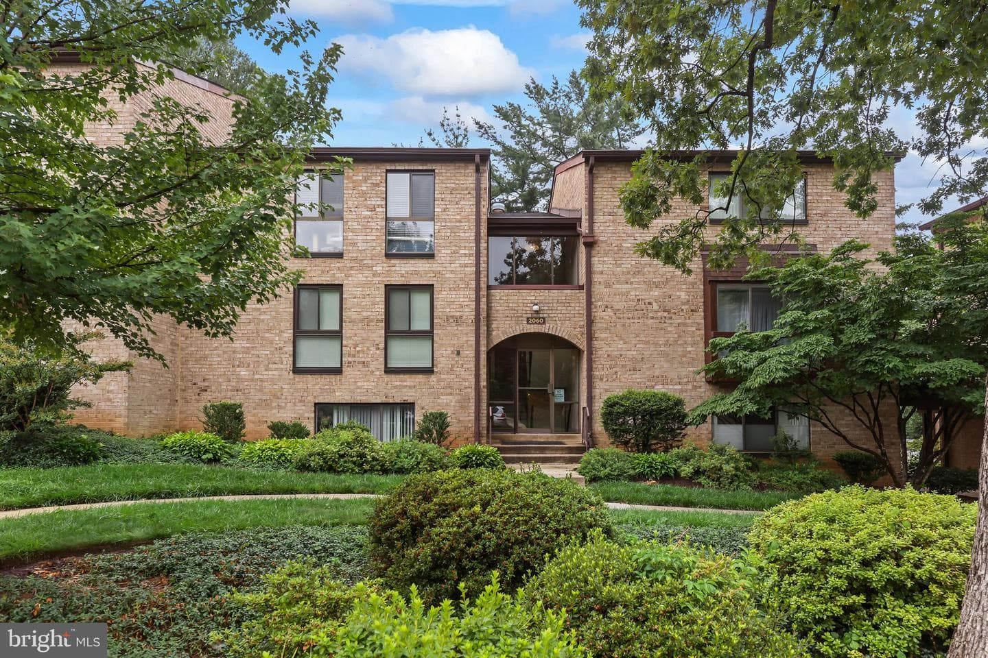 2060 Royal Fern Court #11a