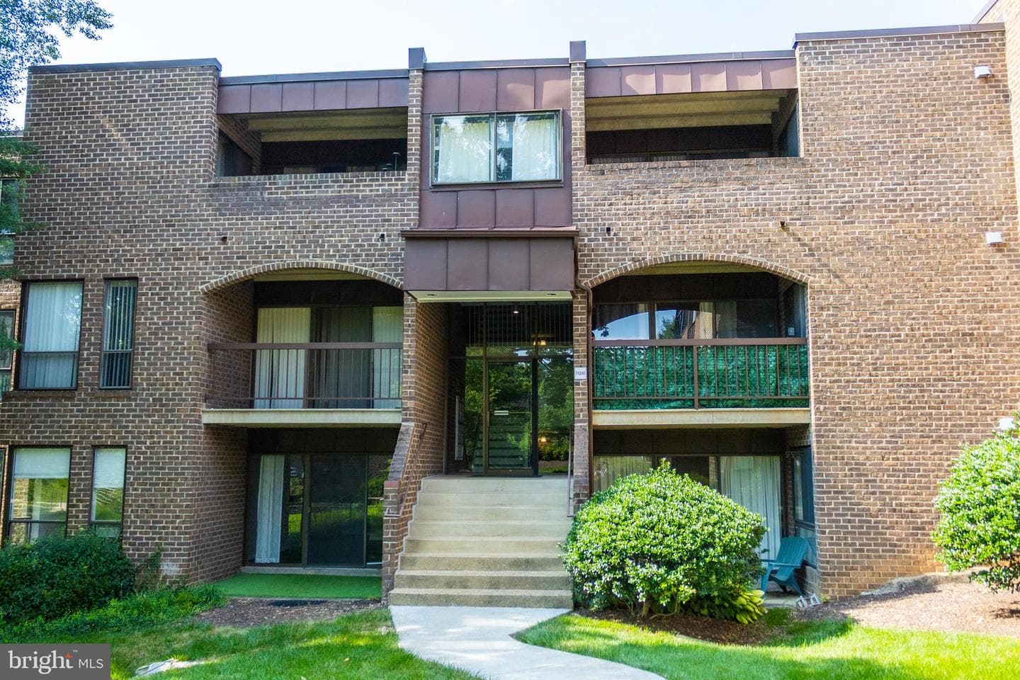 11240 Chestnut Grove Square #157, Reston