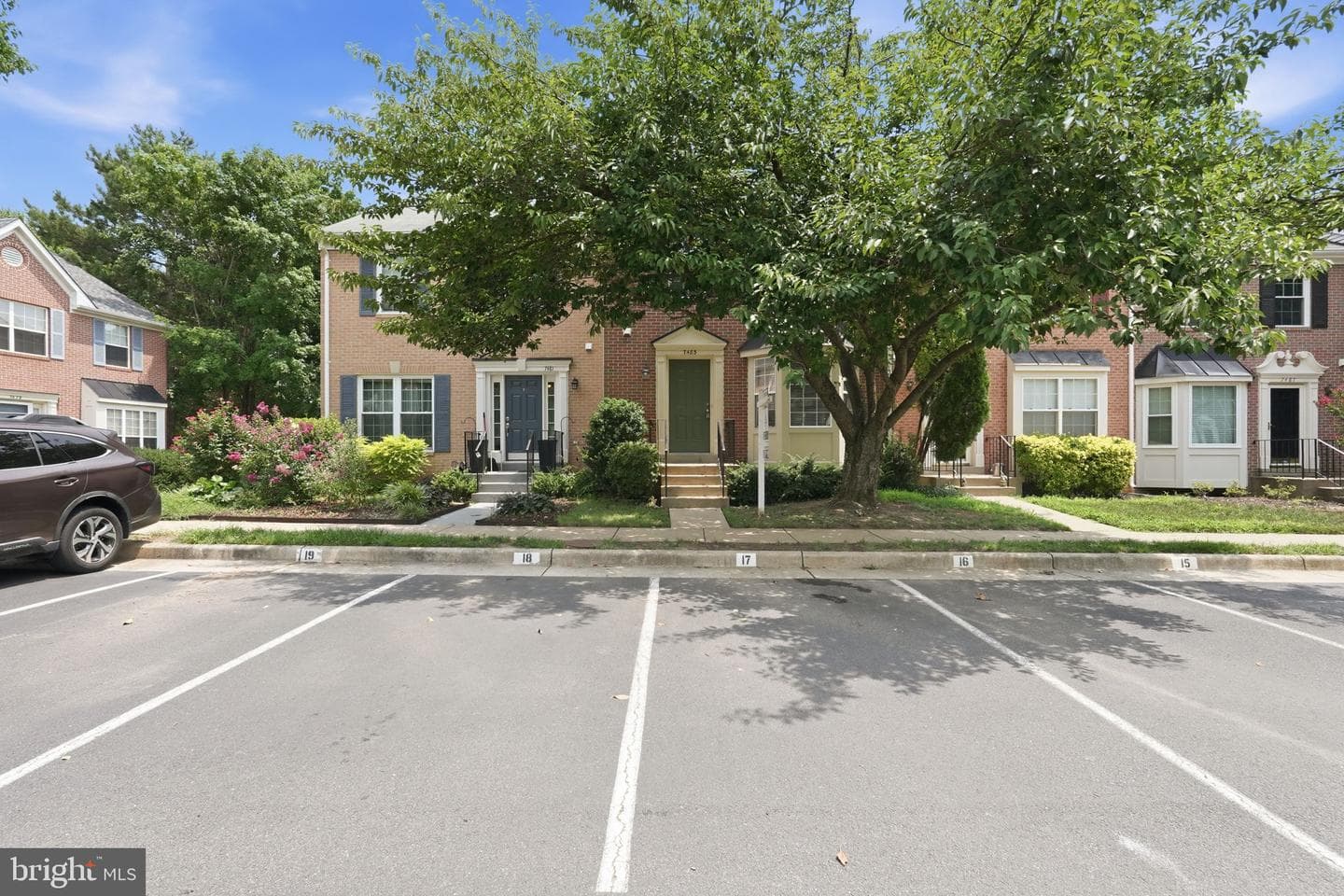 7483 Digby Green, Alexandria