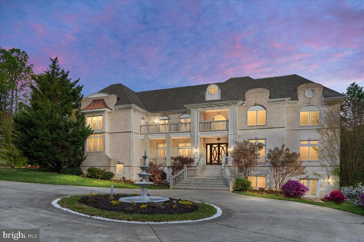 11846 Chapel Road, Clifton