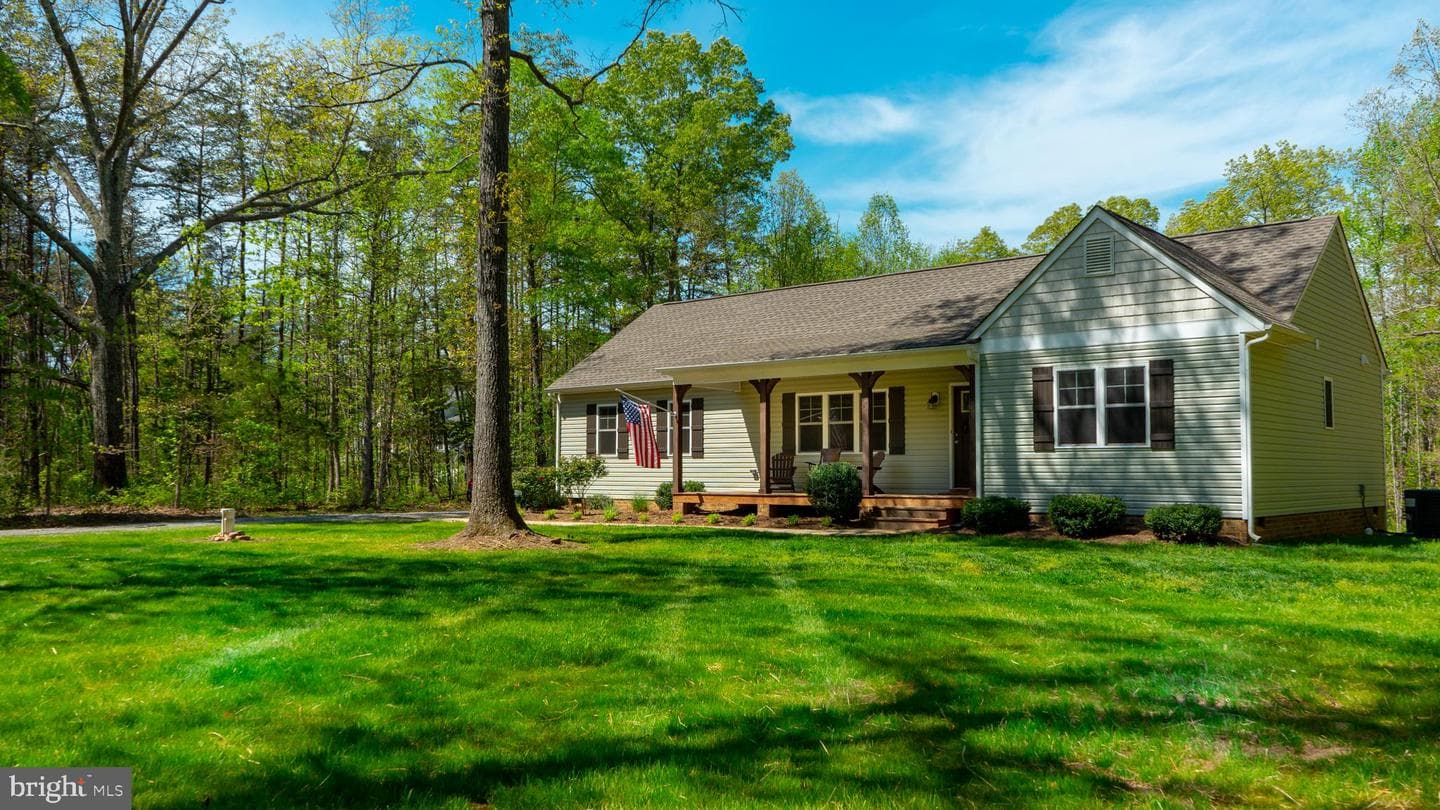 3417 Cedar Plains Road photo 1