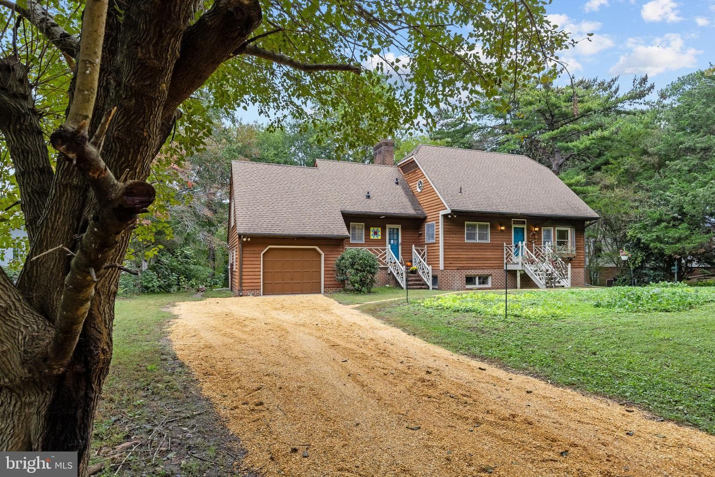 6559 Creek Road photo 1