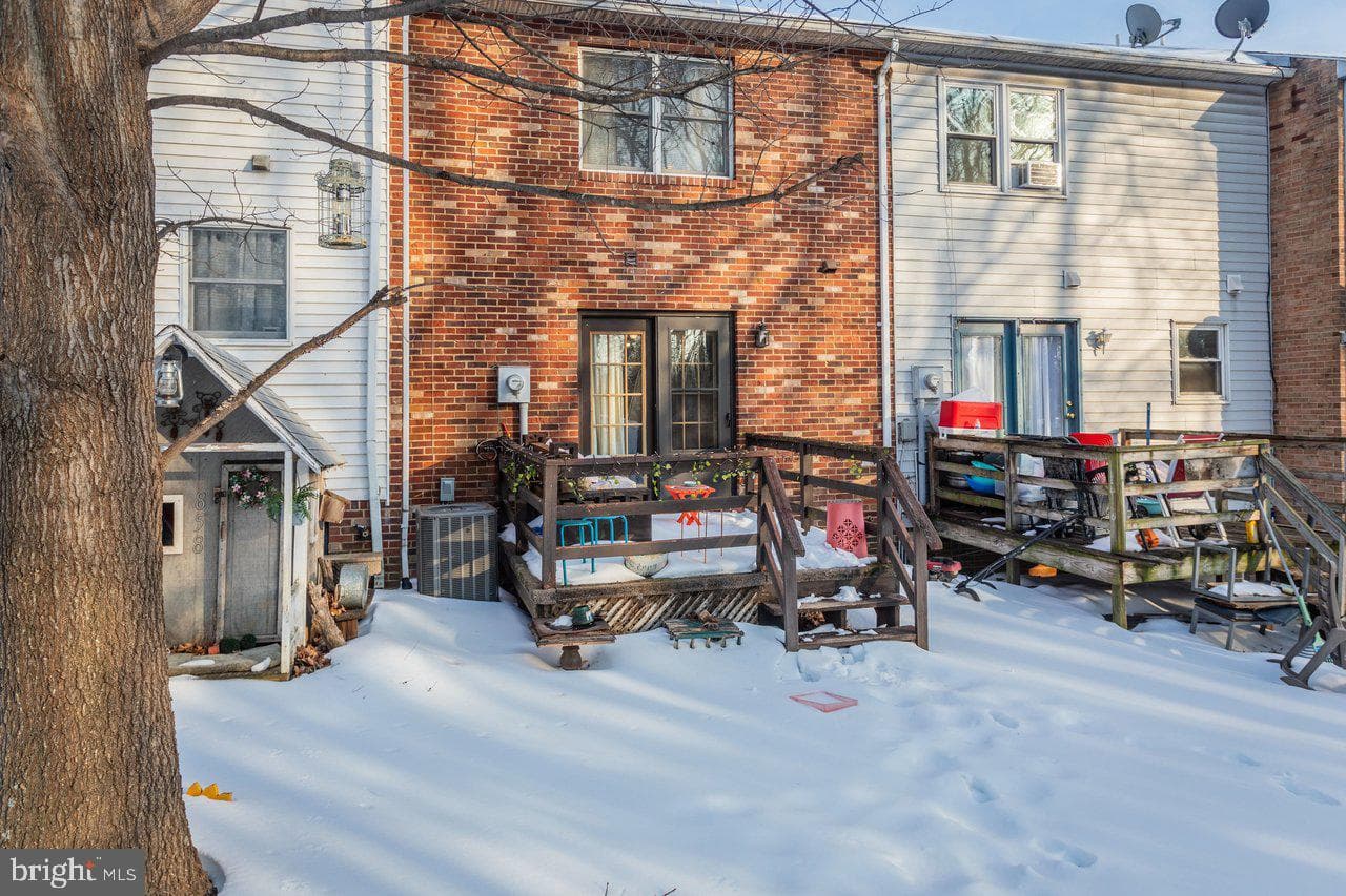 860 Vine Street photo 1