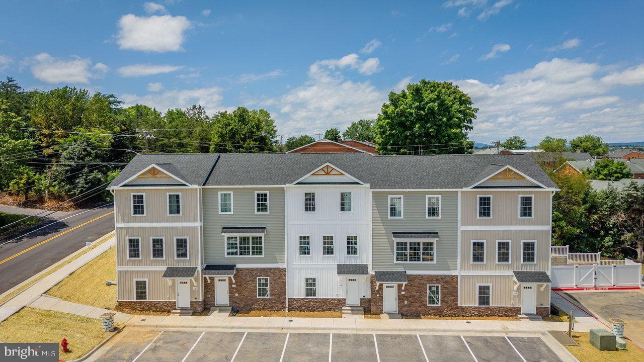 101 Willowstone Court