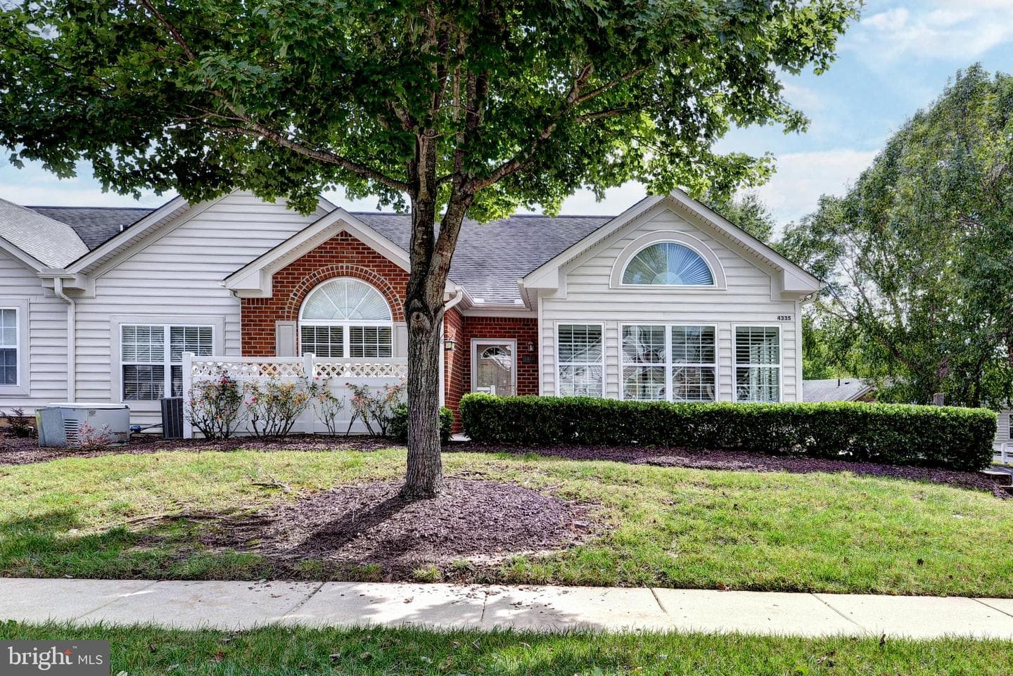 4335 Creek View E photo 1