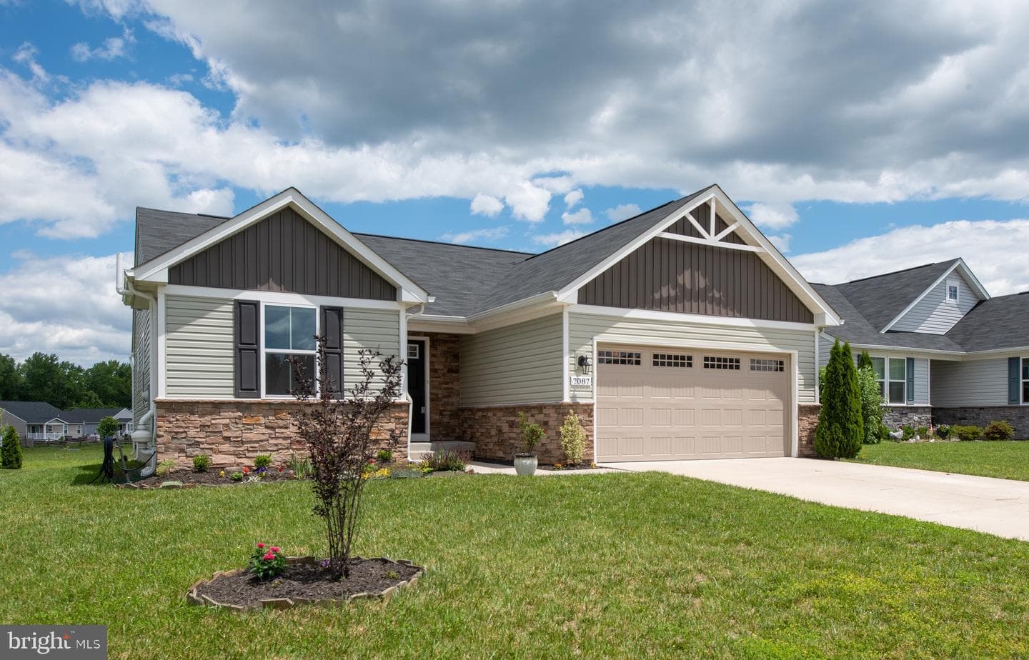7087 Bagpipe Lane photo 1