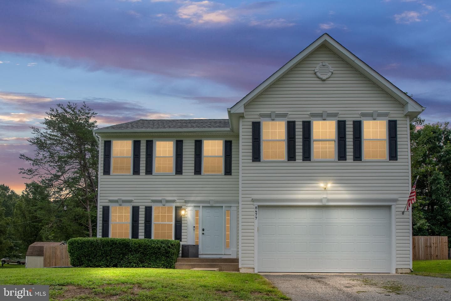 8477 Newton Lane photo 1