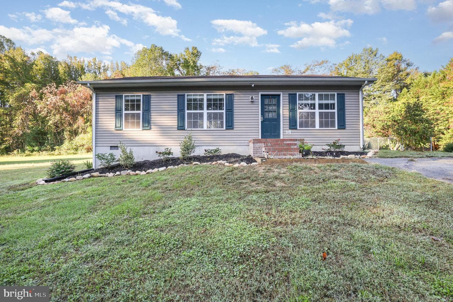 9760 Mohawk Drive photo 1