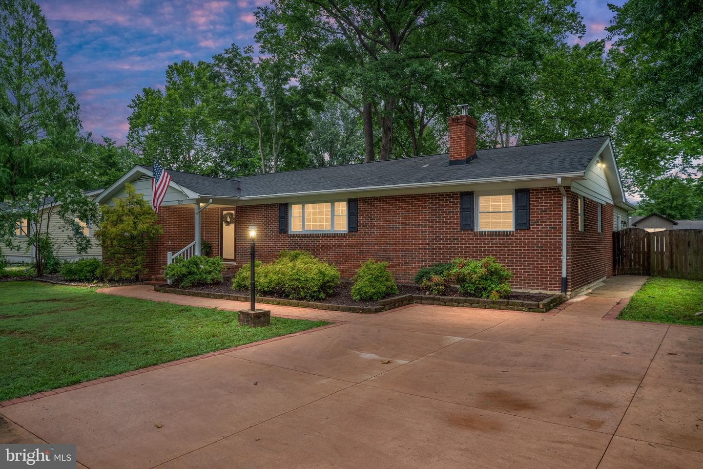 5379 Payne Drive photo 1