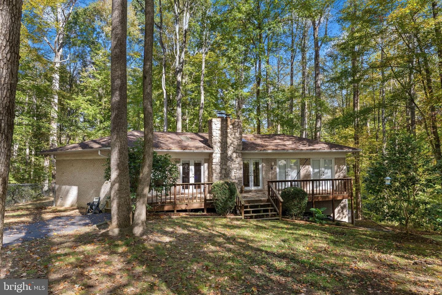 6025 Winston Place photo 1