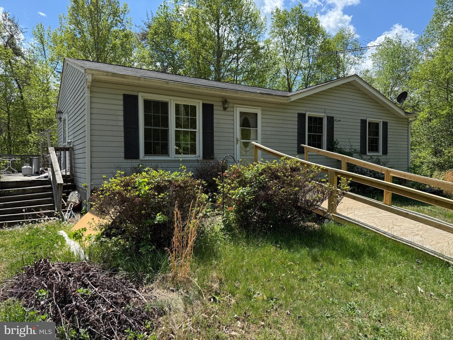 6536 Grogan Lane photo 1