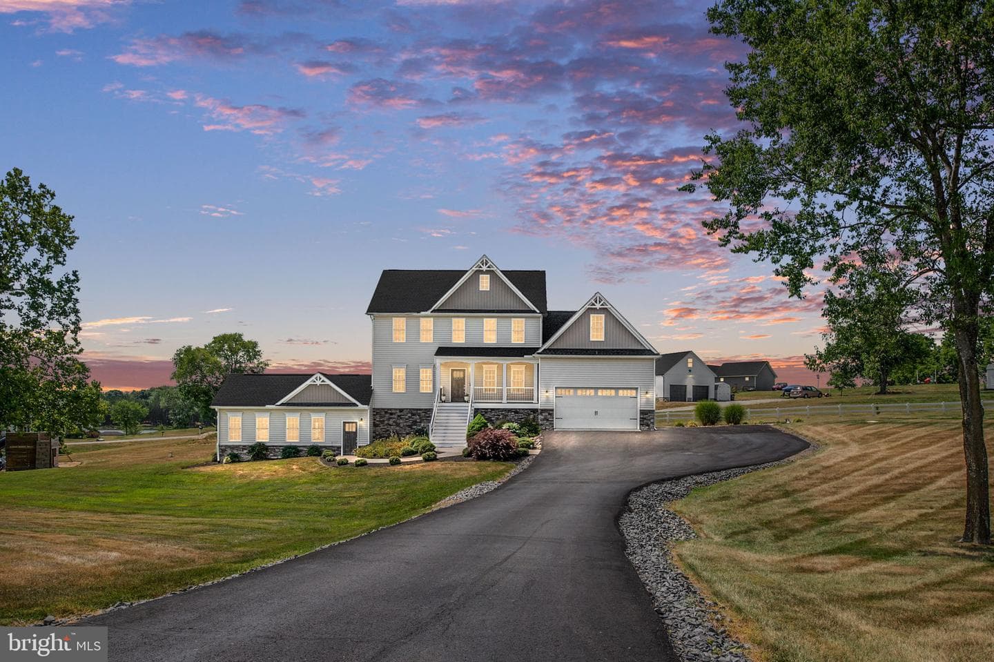 86 Long View Drive photo 1
