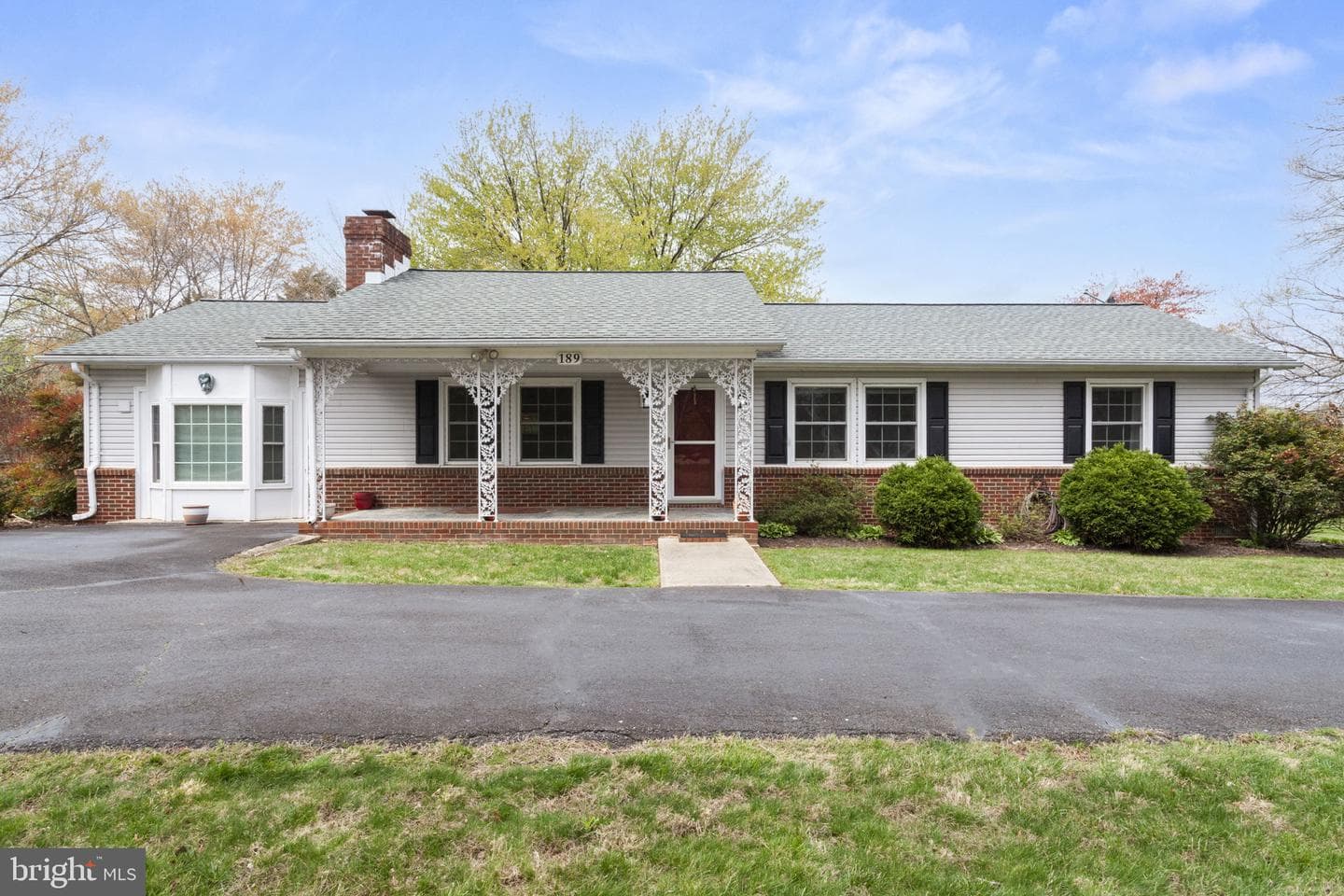 189 Bluewater Boulevard N photo 1