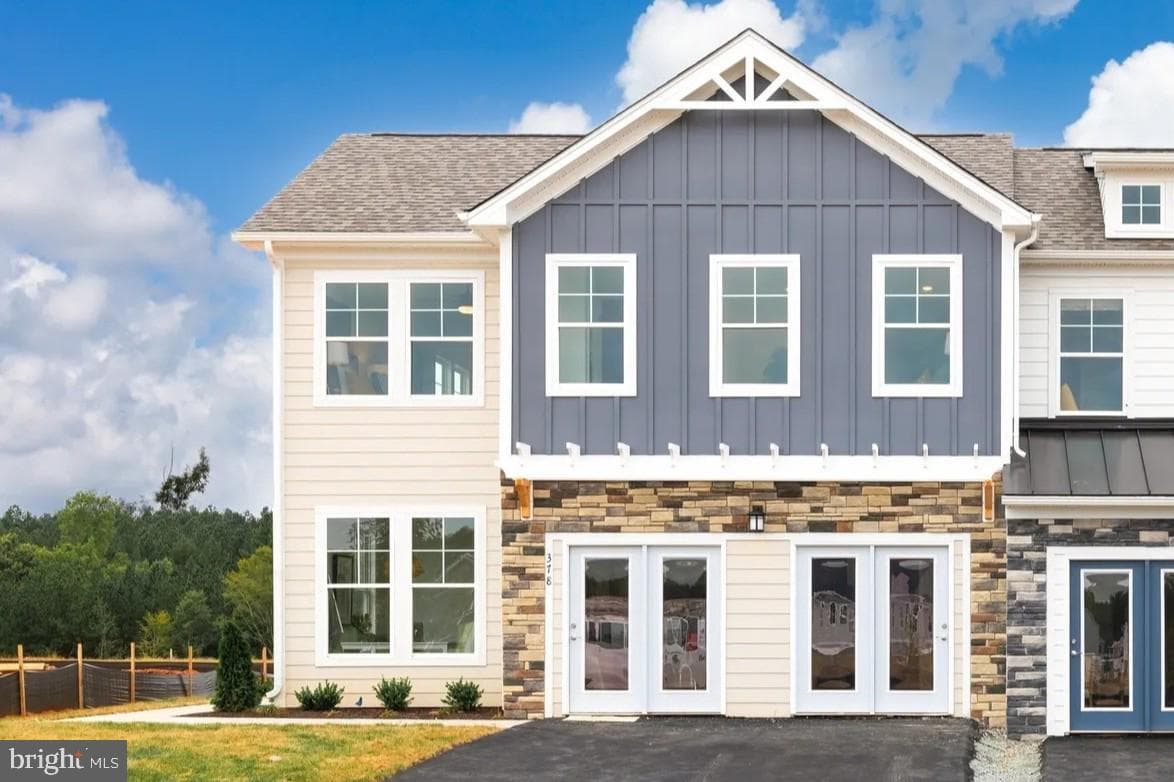 378 Bayberry Lane