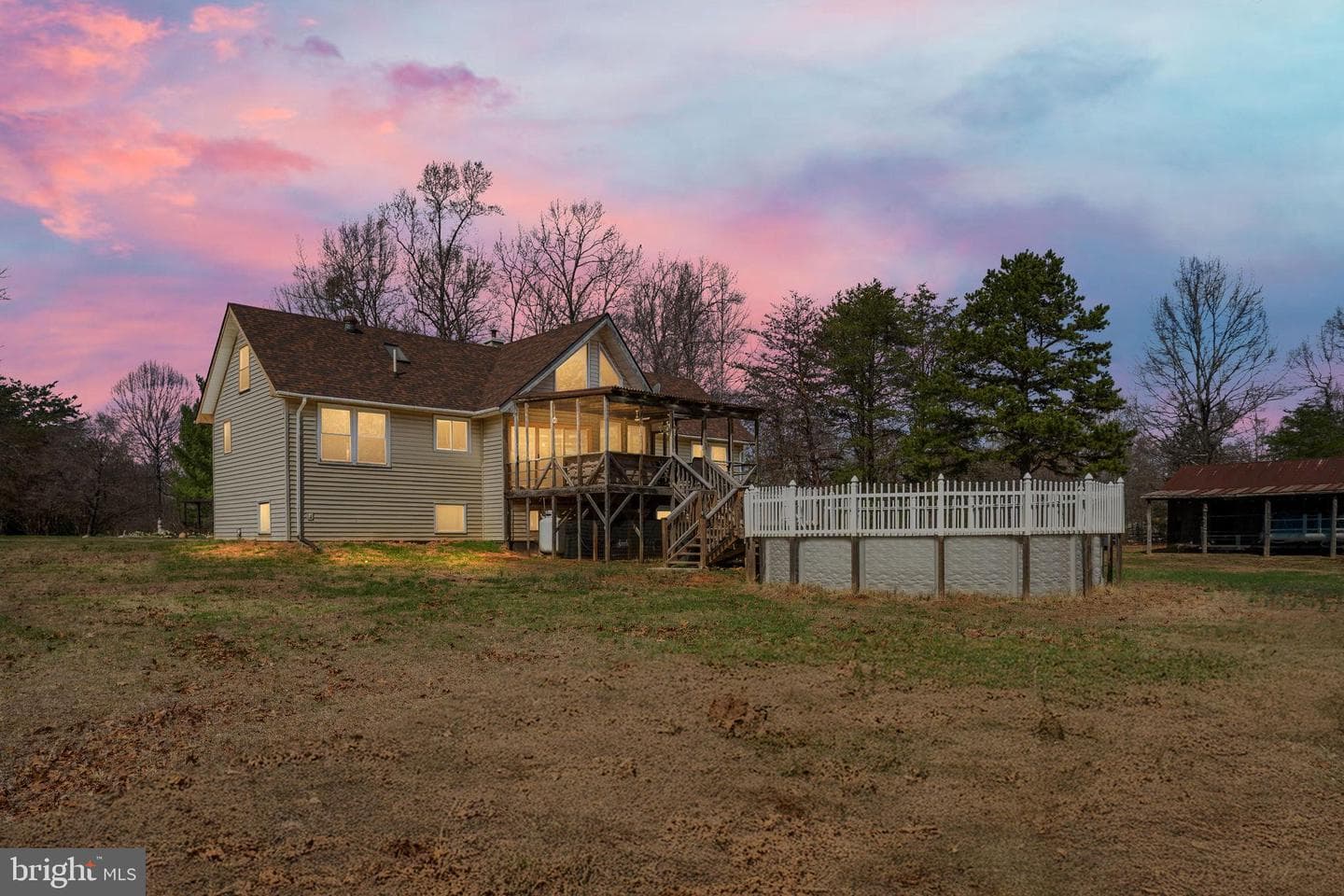 586 Jacoby Road photo 1