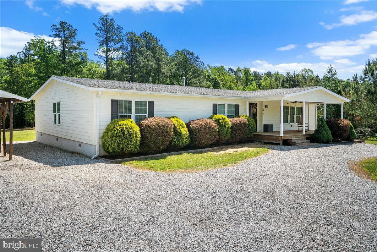 523 Three Flags Drive, Kenbridge