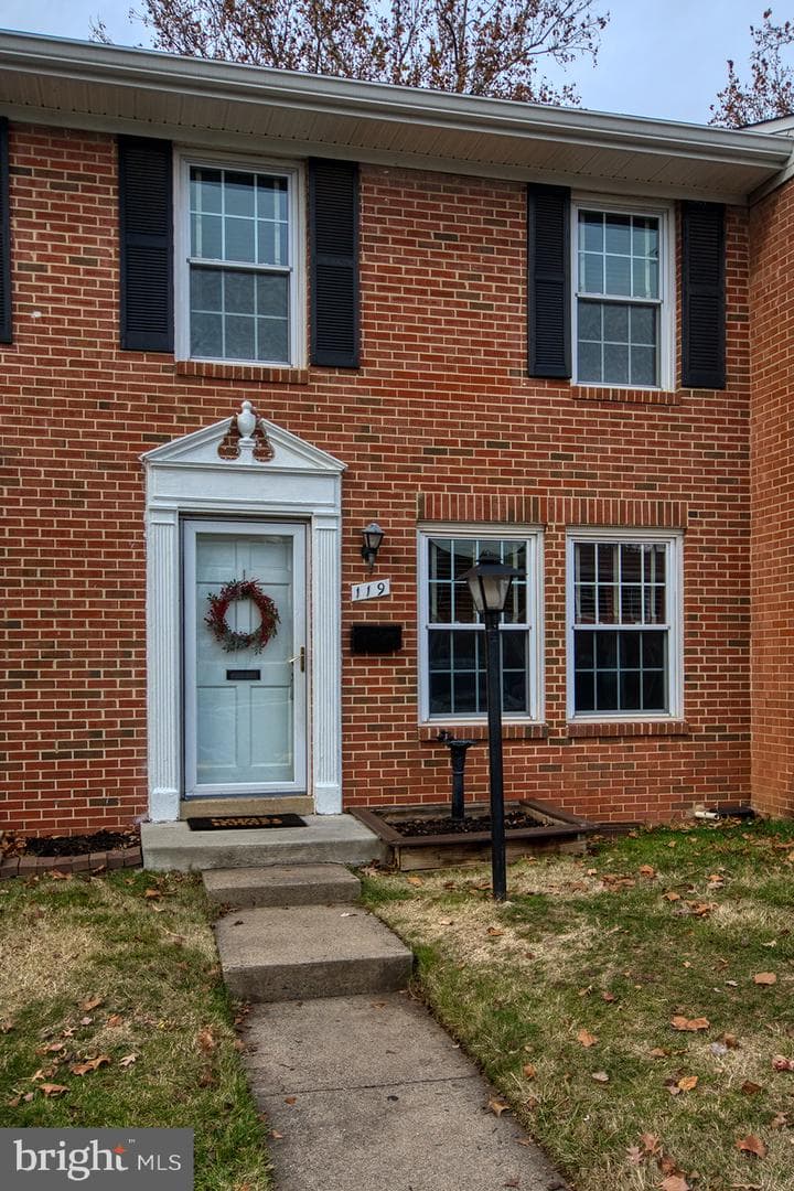 119 N Duke Drive photo 1