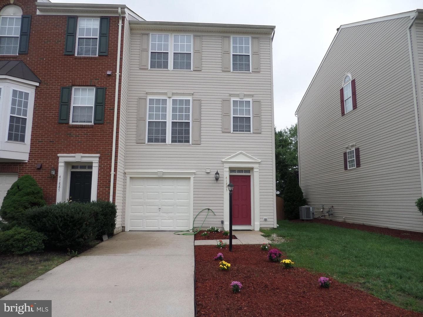41885 Precious Square photo 1