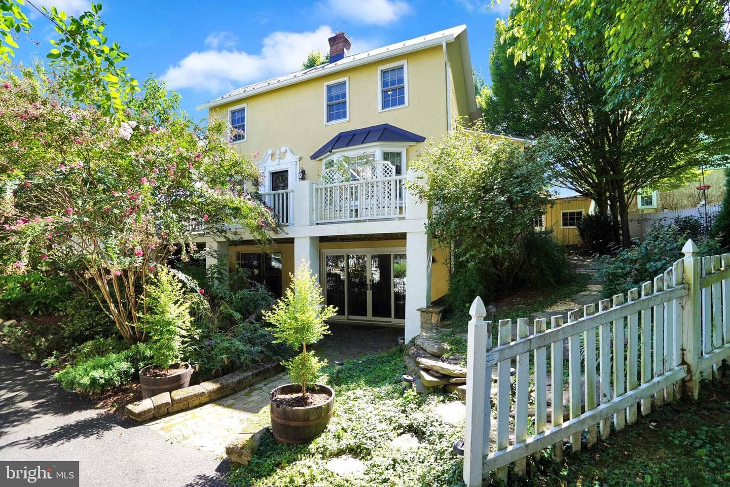 100 Garden Cottage Lane photo 1