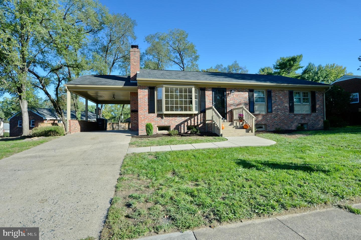 135 Prospect Drive SW photo 1