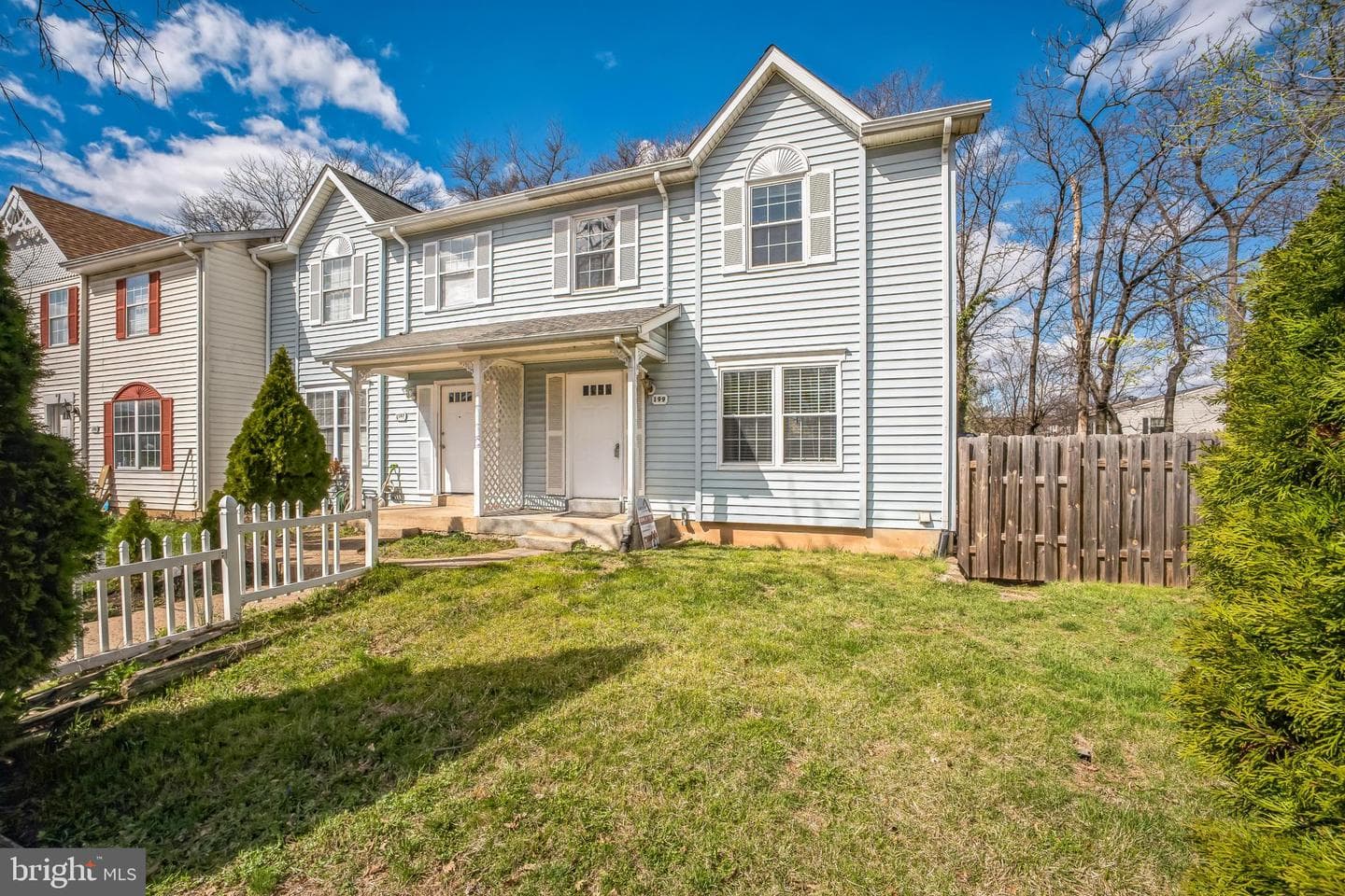 199 Meadows Lane NE photo 1