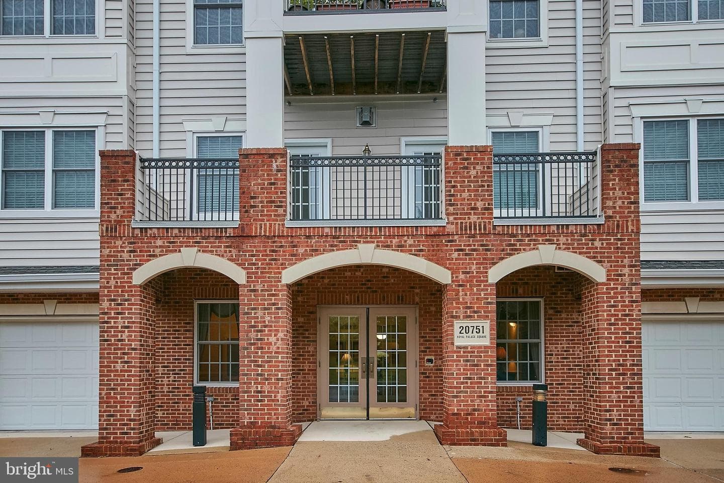 20751 Royal Palace Sq #210 photo 1