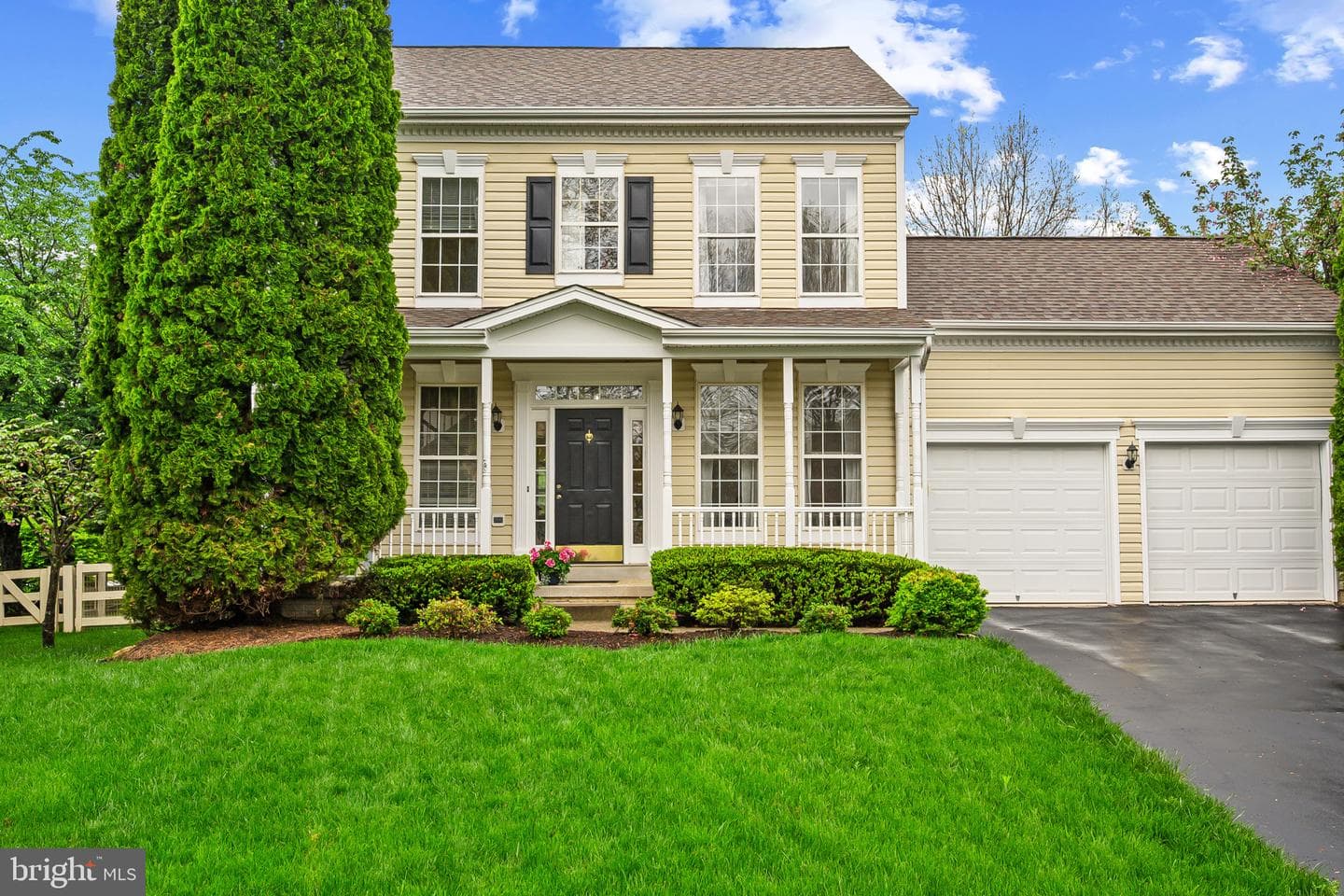 17301 Cedar Bluff Court photo 1