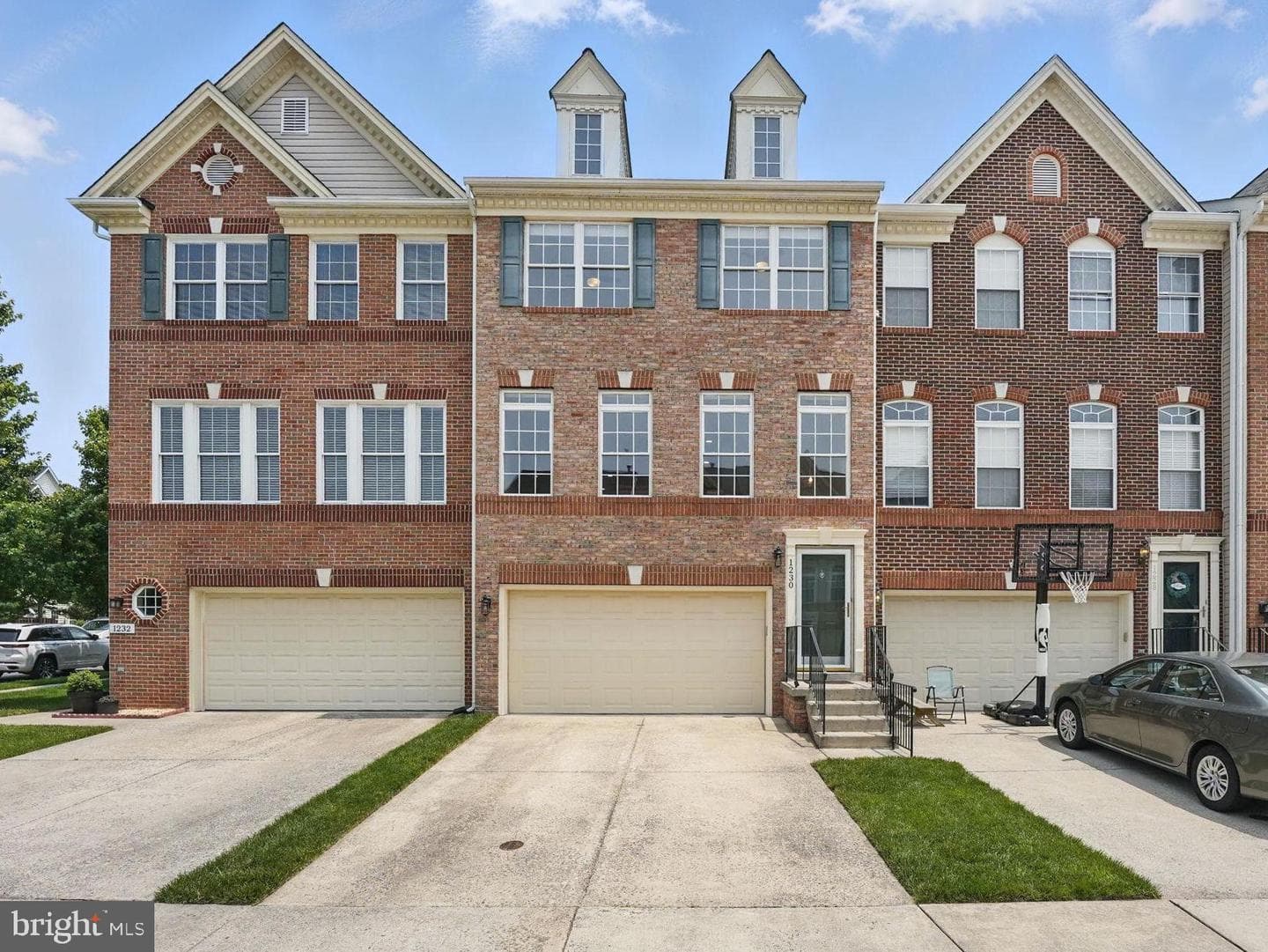 1230 Cambria Terrace NE photo 1