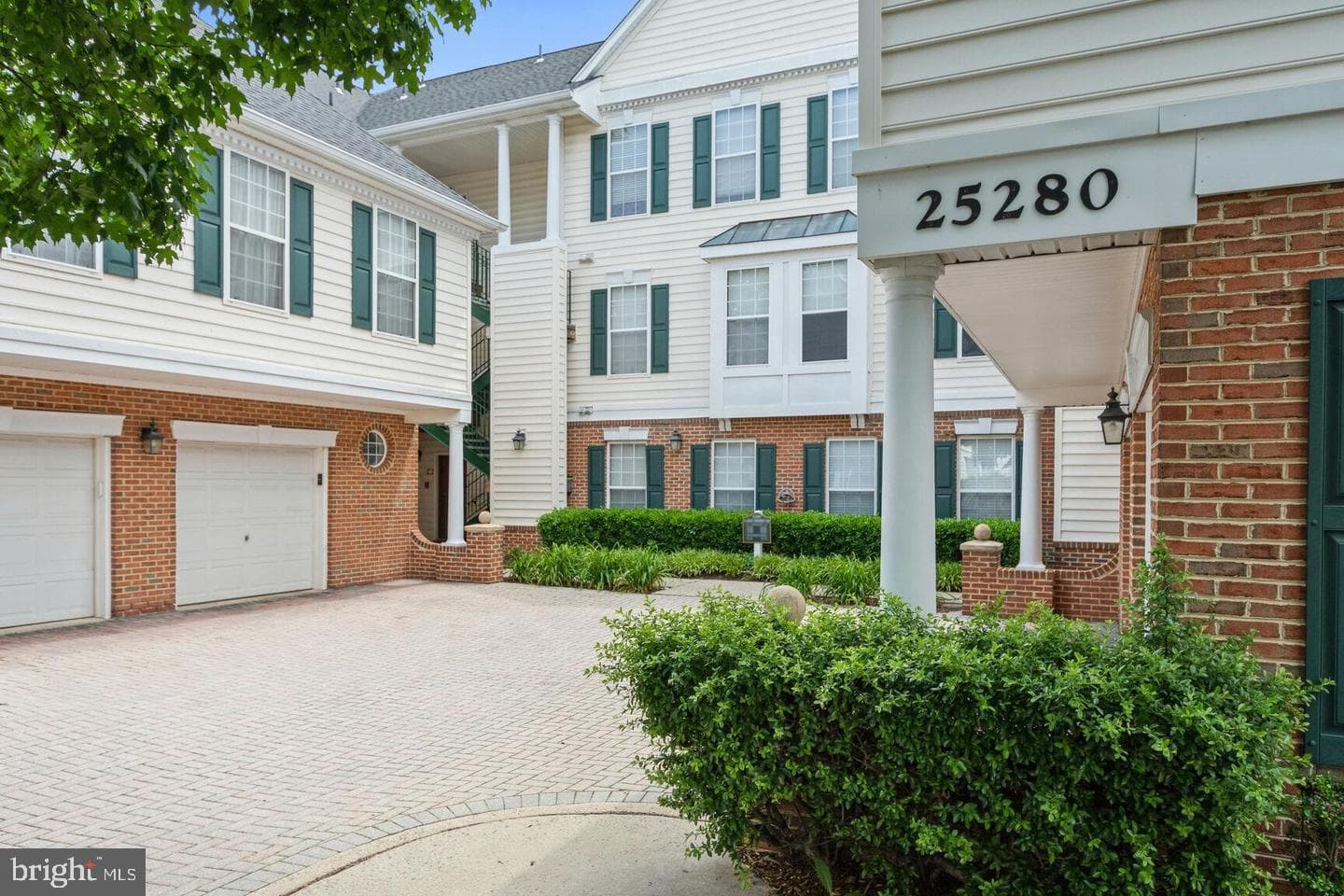 25280 Lake Shore Square #304 photo 1