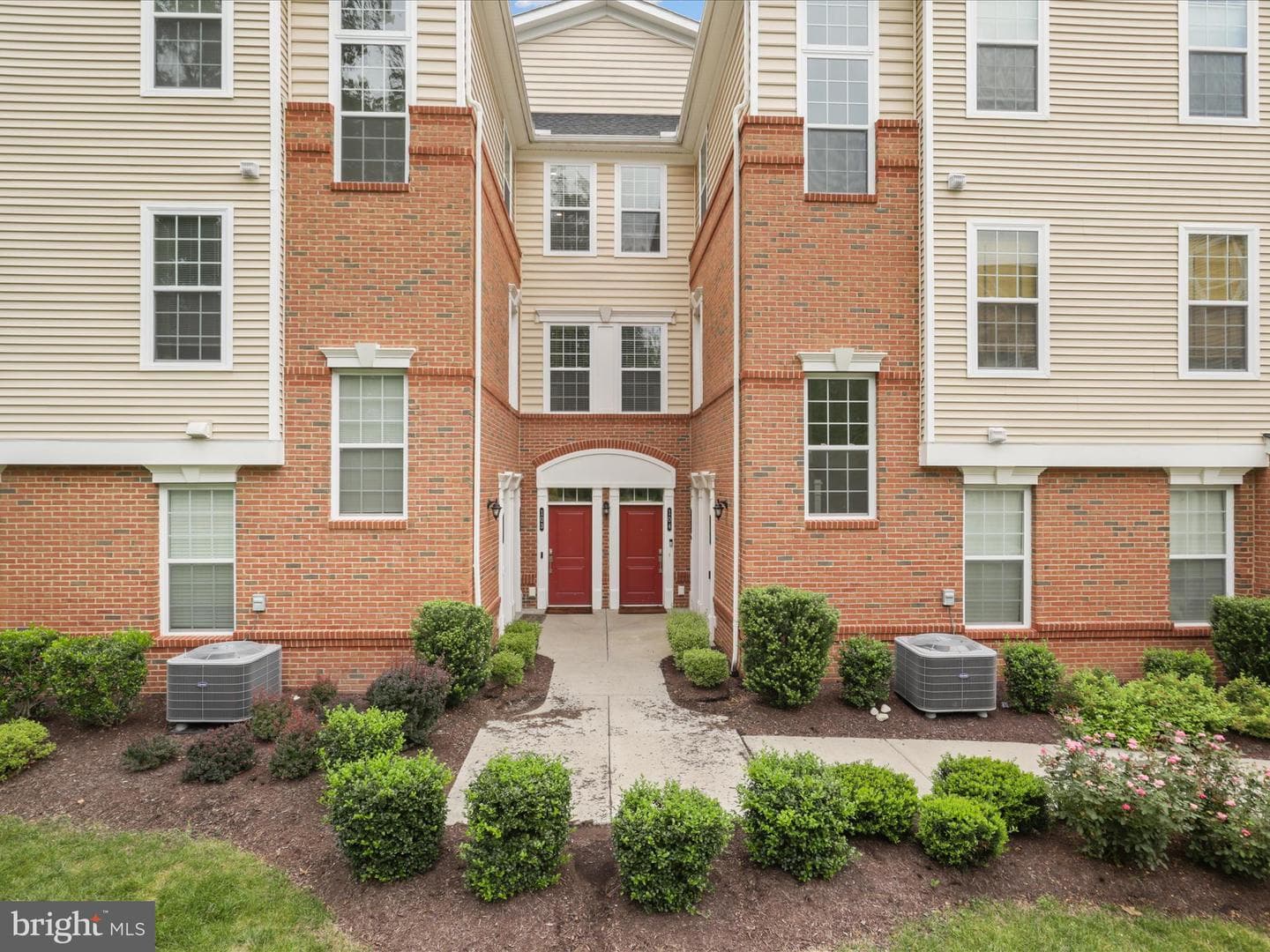 23245 Milltown Knoll Square #103 photo 1