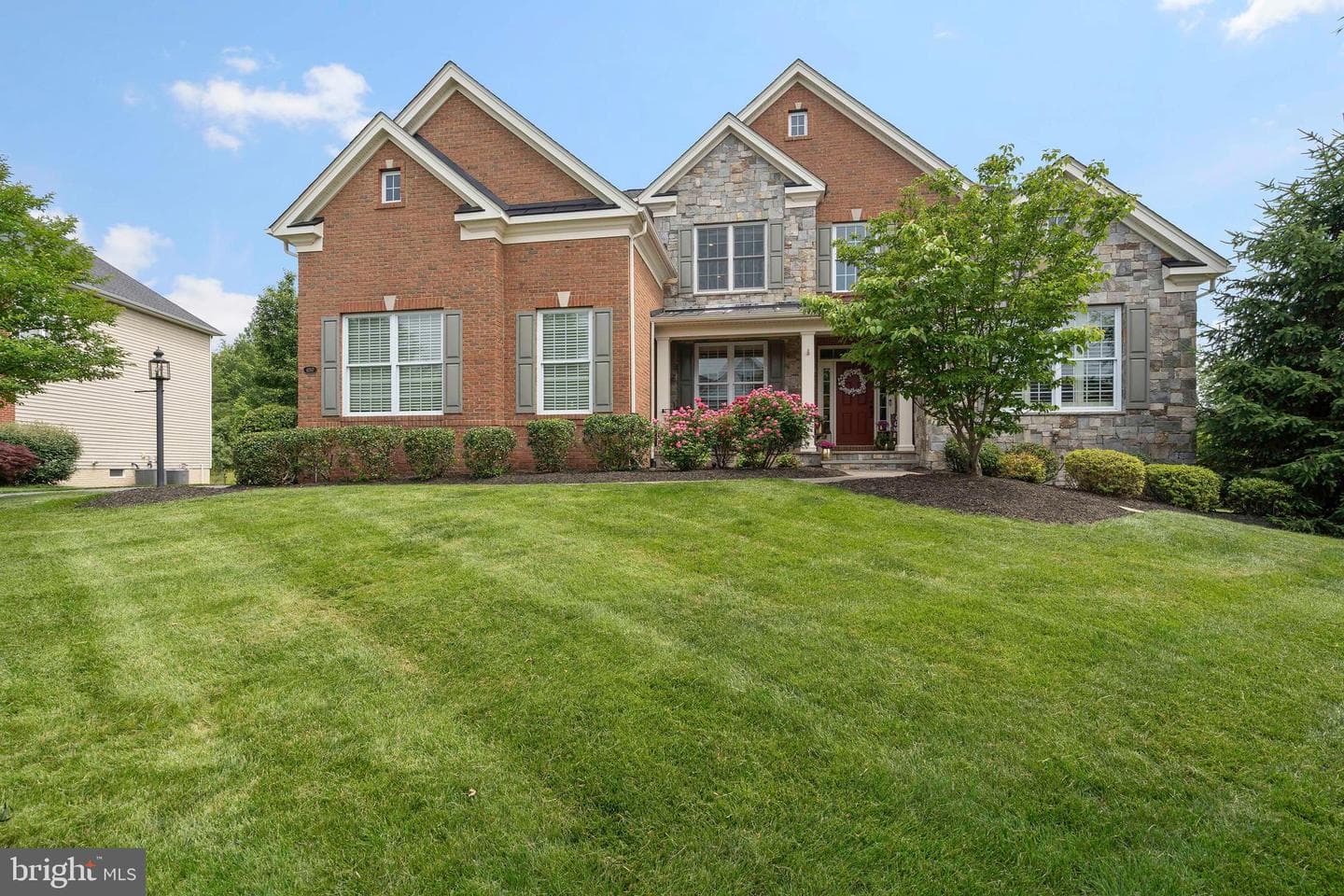 41517 Deer Point Court photo 1