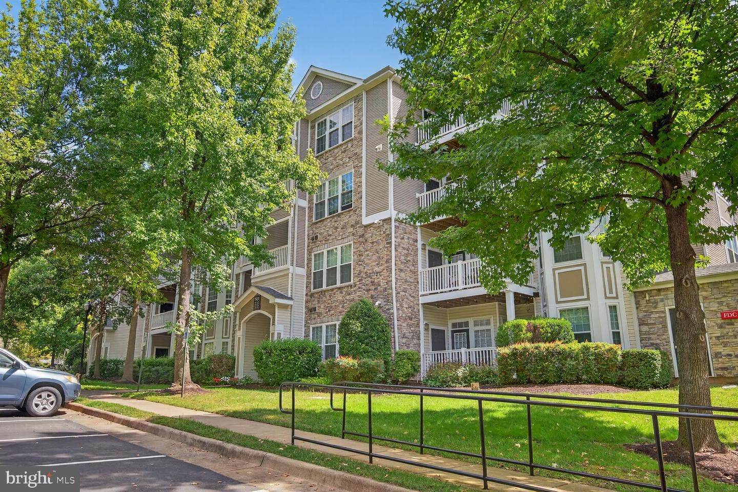 503 Sunset View Terrace SE #208 photo 1