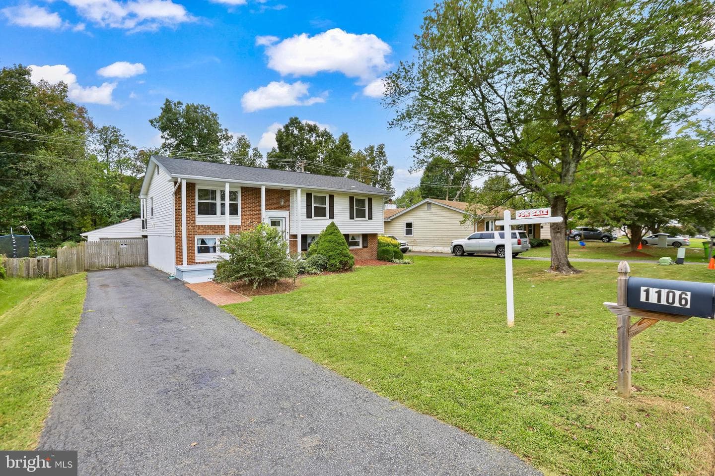 1106 E Maple Avenue E photo 1
