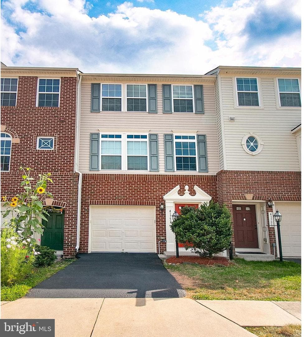 41753 Cynthia Terrace photo 1