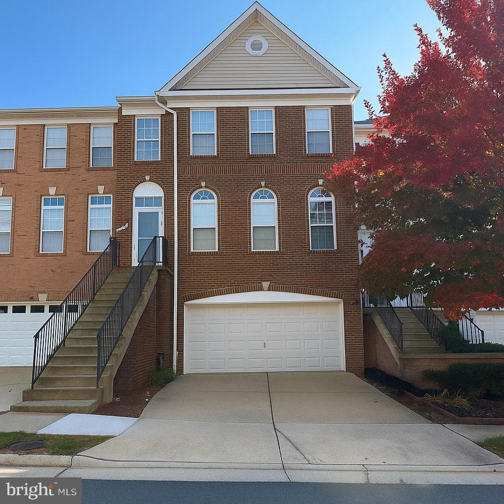 21480 Trowbridge Square photo 1