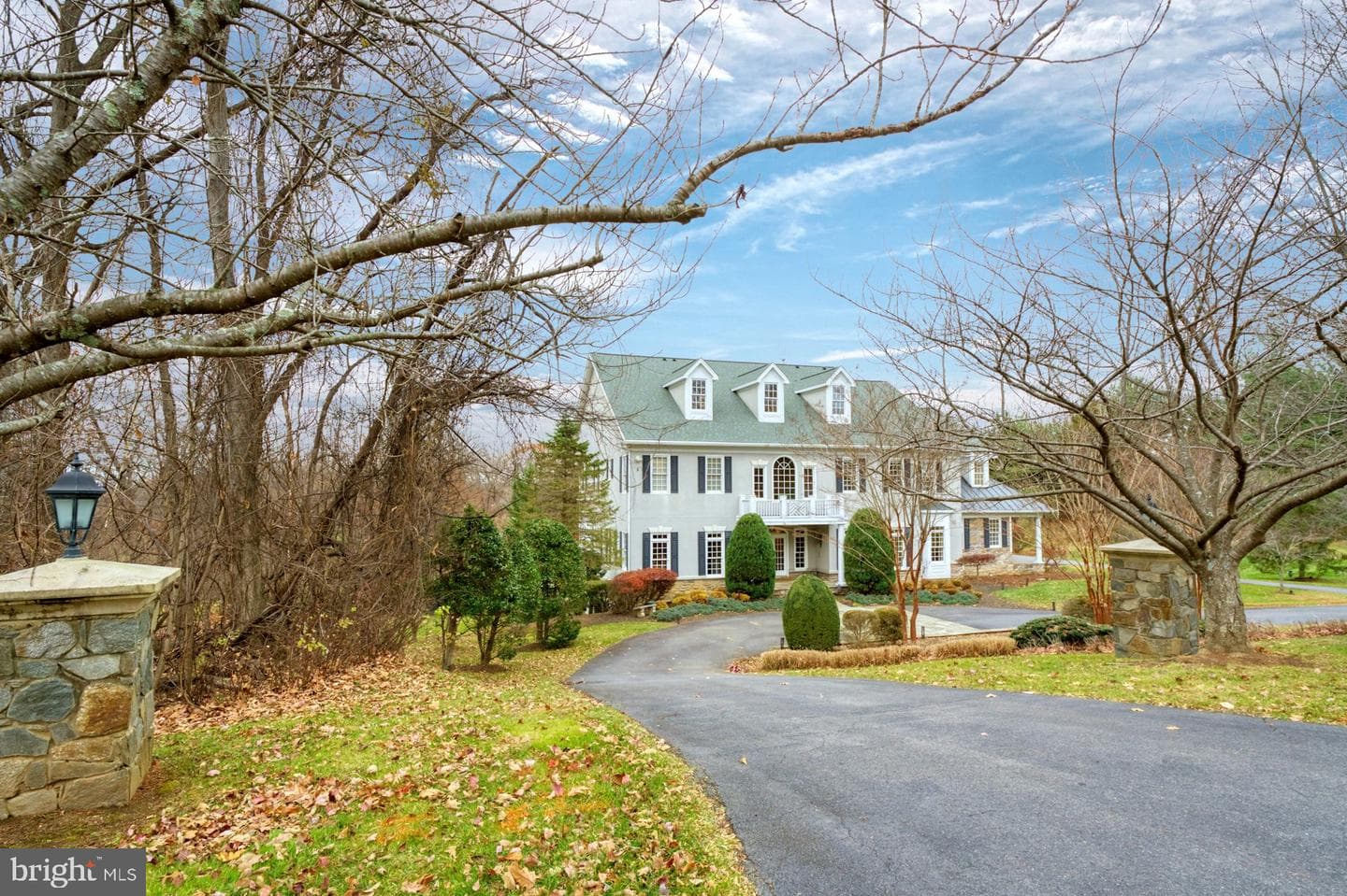 40398 Beacon Hill Drive photo 1