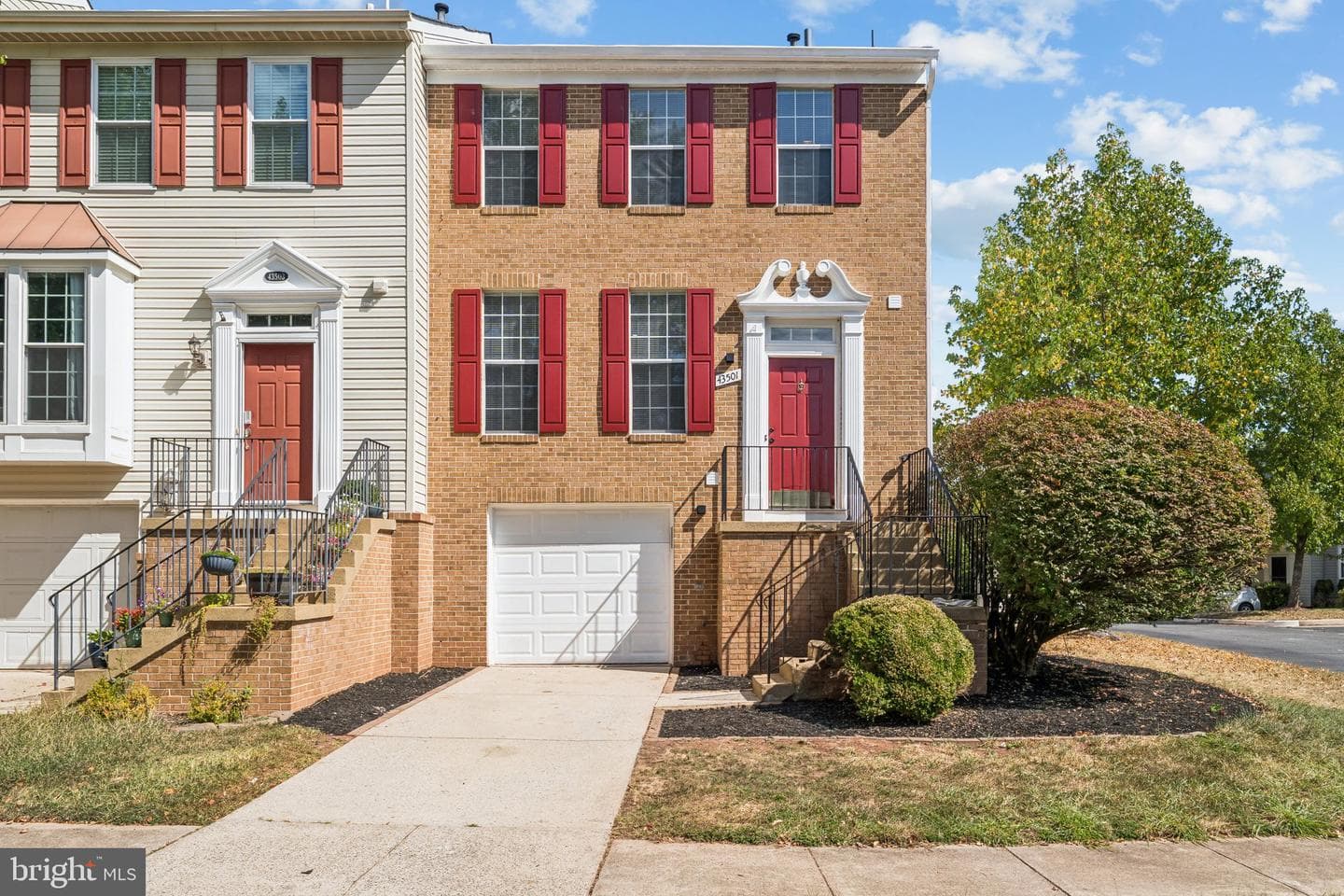 43501 Postrail Square photo 1