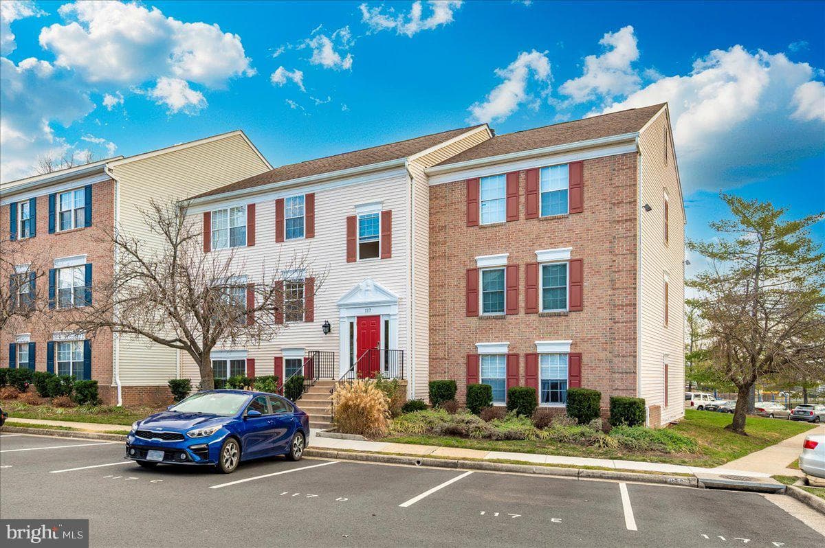 117 Fort Evans Road SE #a photo 1