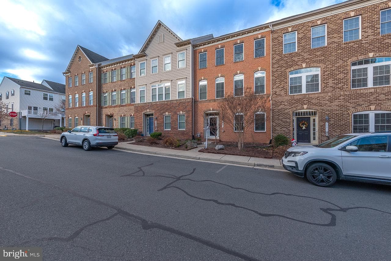 24615 Jenkins Leaf Terrace photo 1