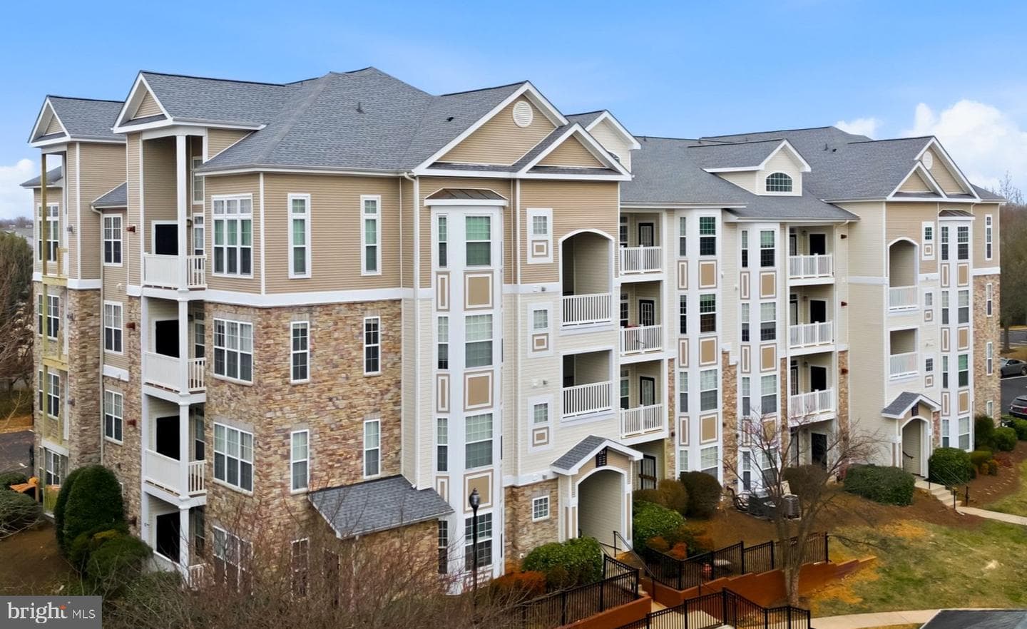 501 Sunset View Terrace SE #407 photo 1