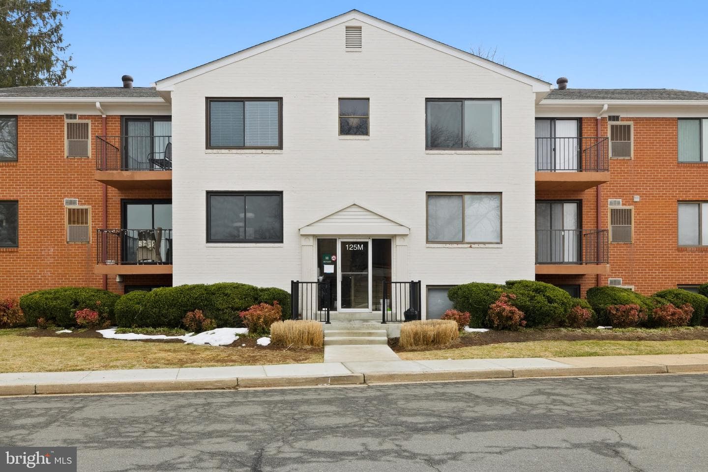 125 Clubhouse Drive SW #unit 8 photo 1