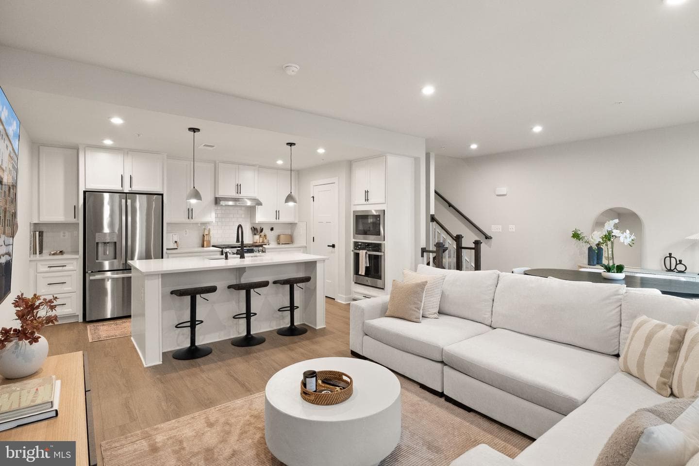 42595 Pitlochry Terrace photo 1