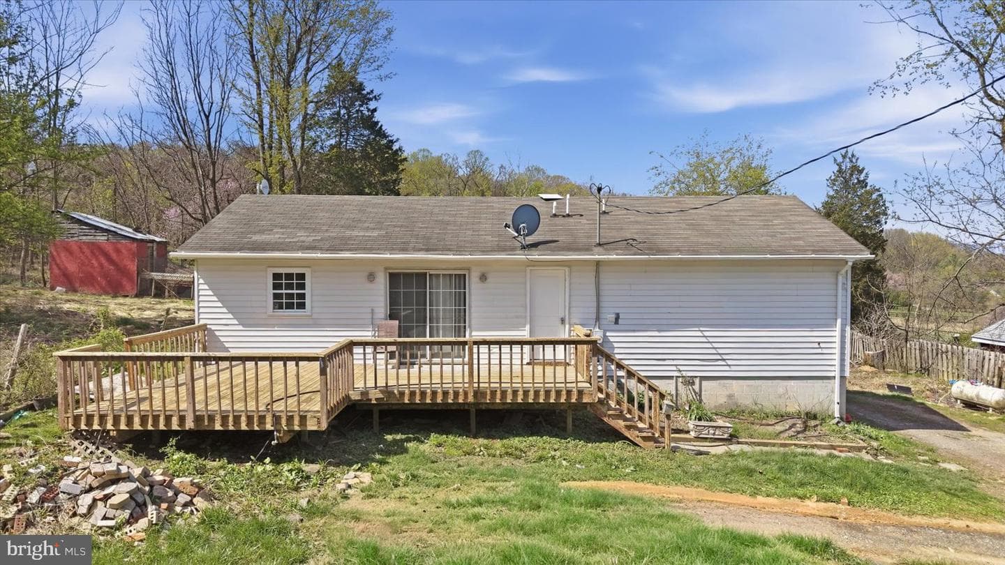 13096 Furnace Mountain Road, Lovettsville