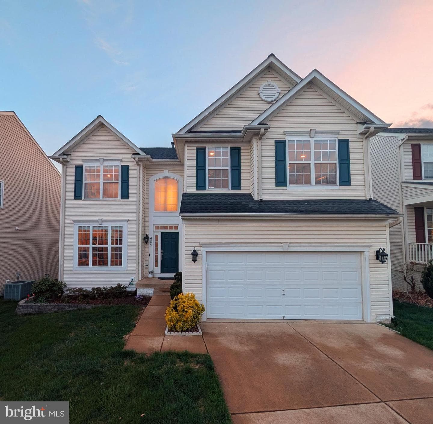 405 Hanrahan Court SE