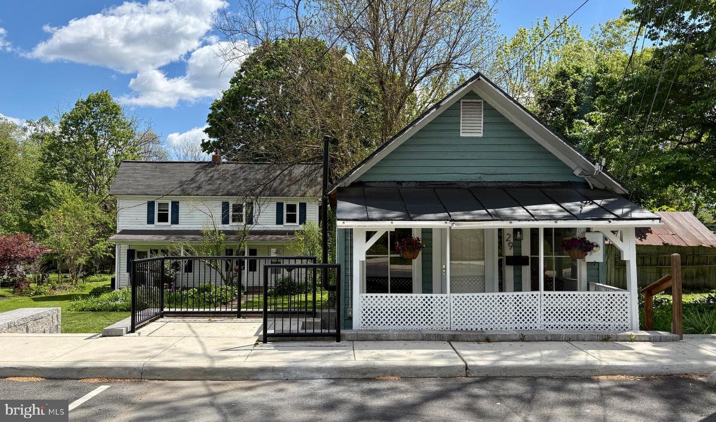 31 Main Street