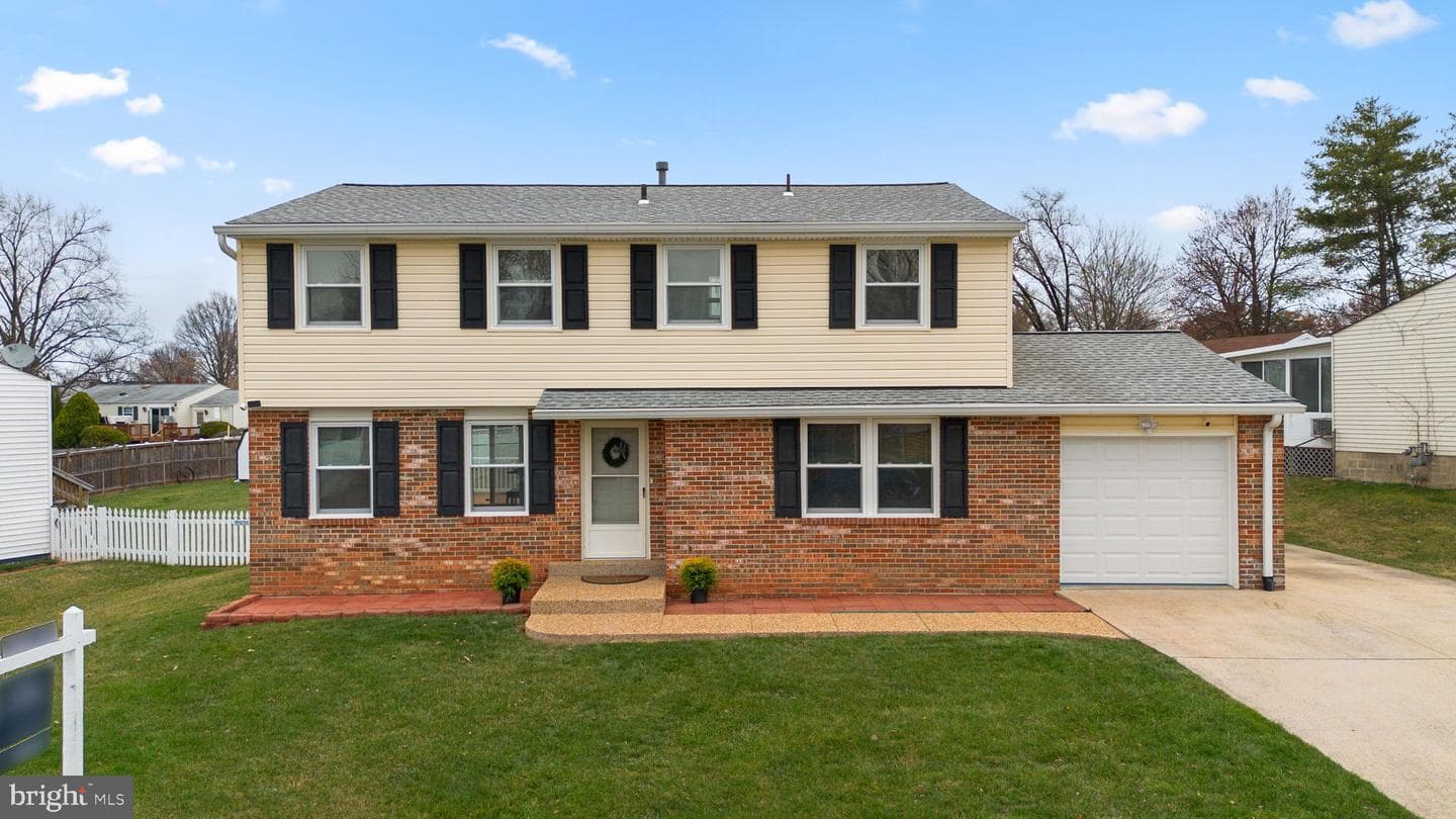 108 N Garfield Road photo 1