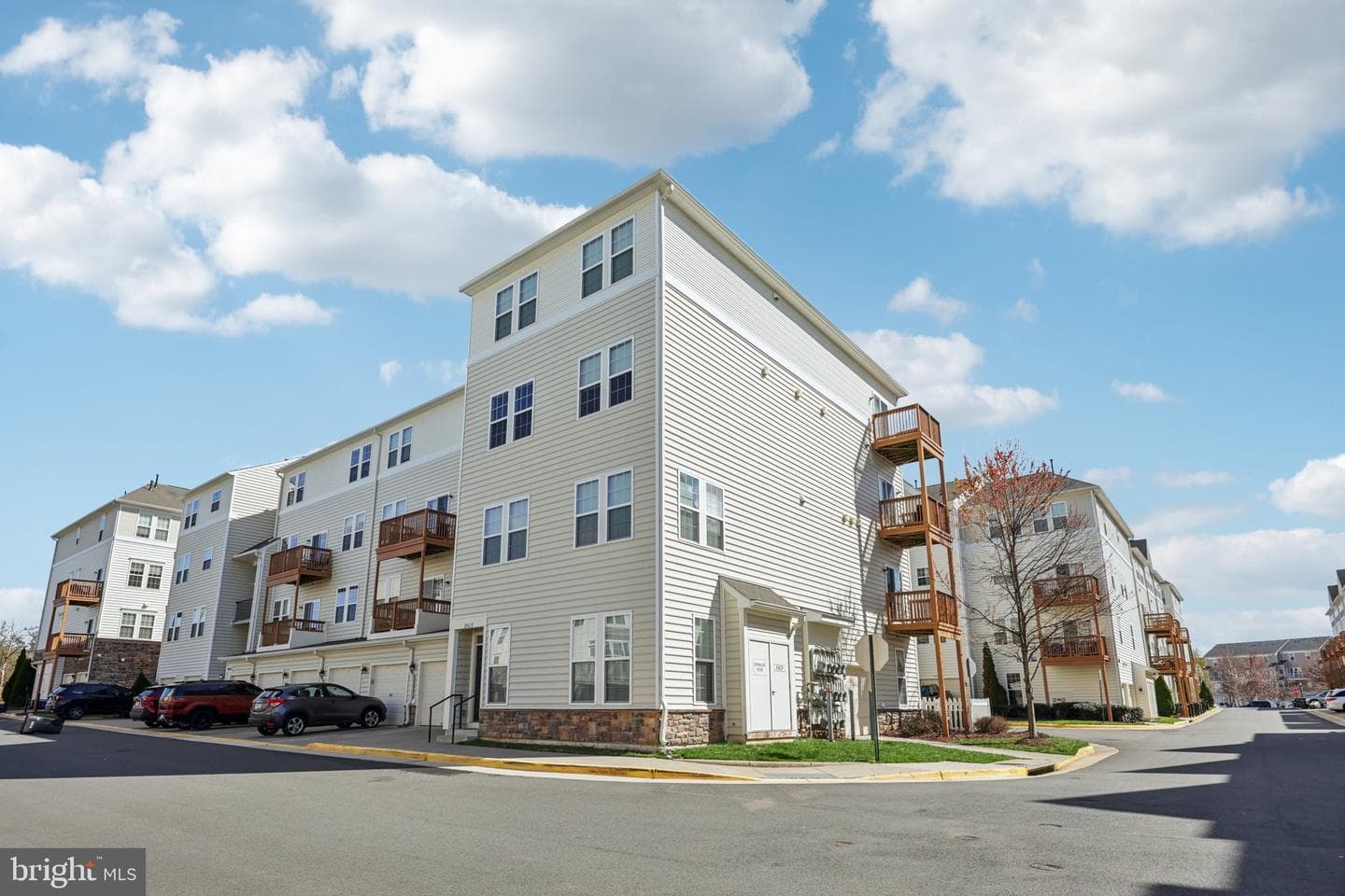 24628 Byrne Meadow Square #303
