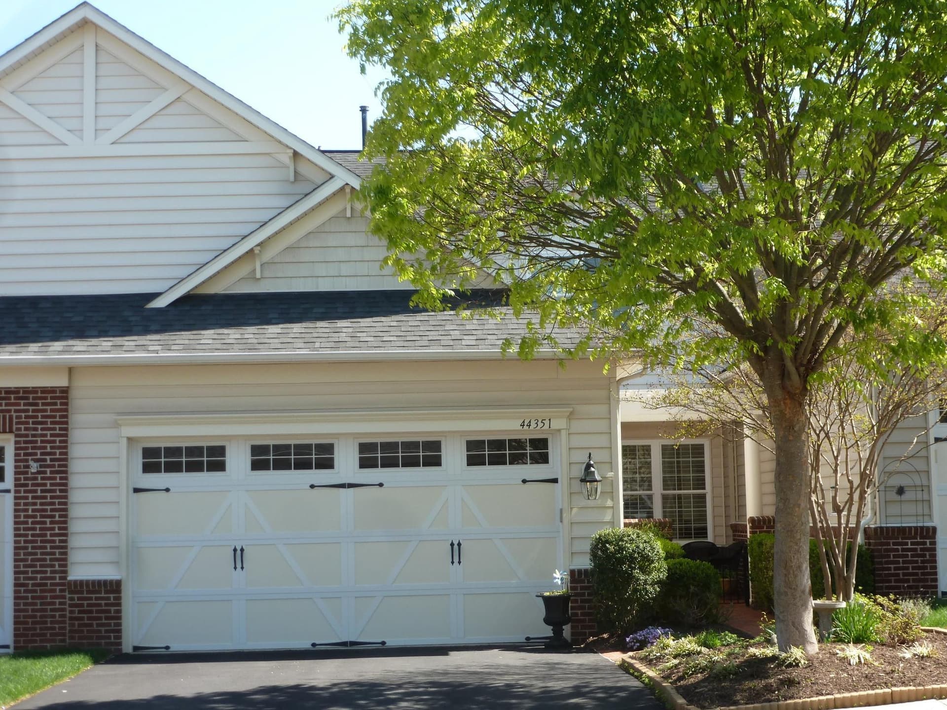 44351 Oakmont Manor Square photo 1